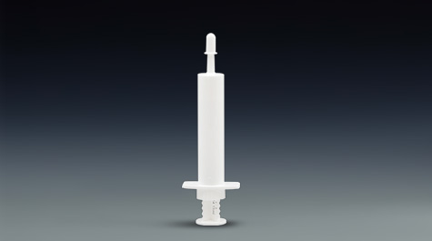 Hot transfer process of pet syringe