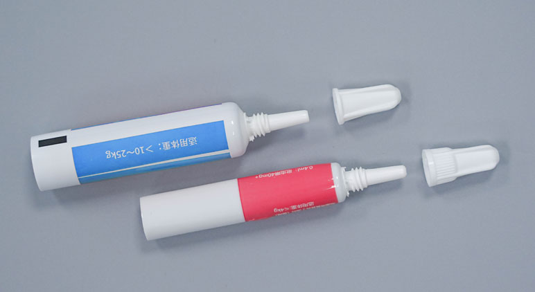 Enhancing Pet Deworming Solutions: The Role of Applicator Tubes for Veterinary Medicine Manufacturers