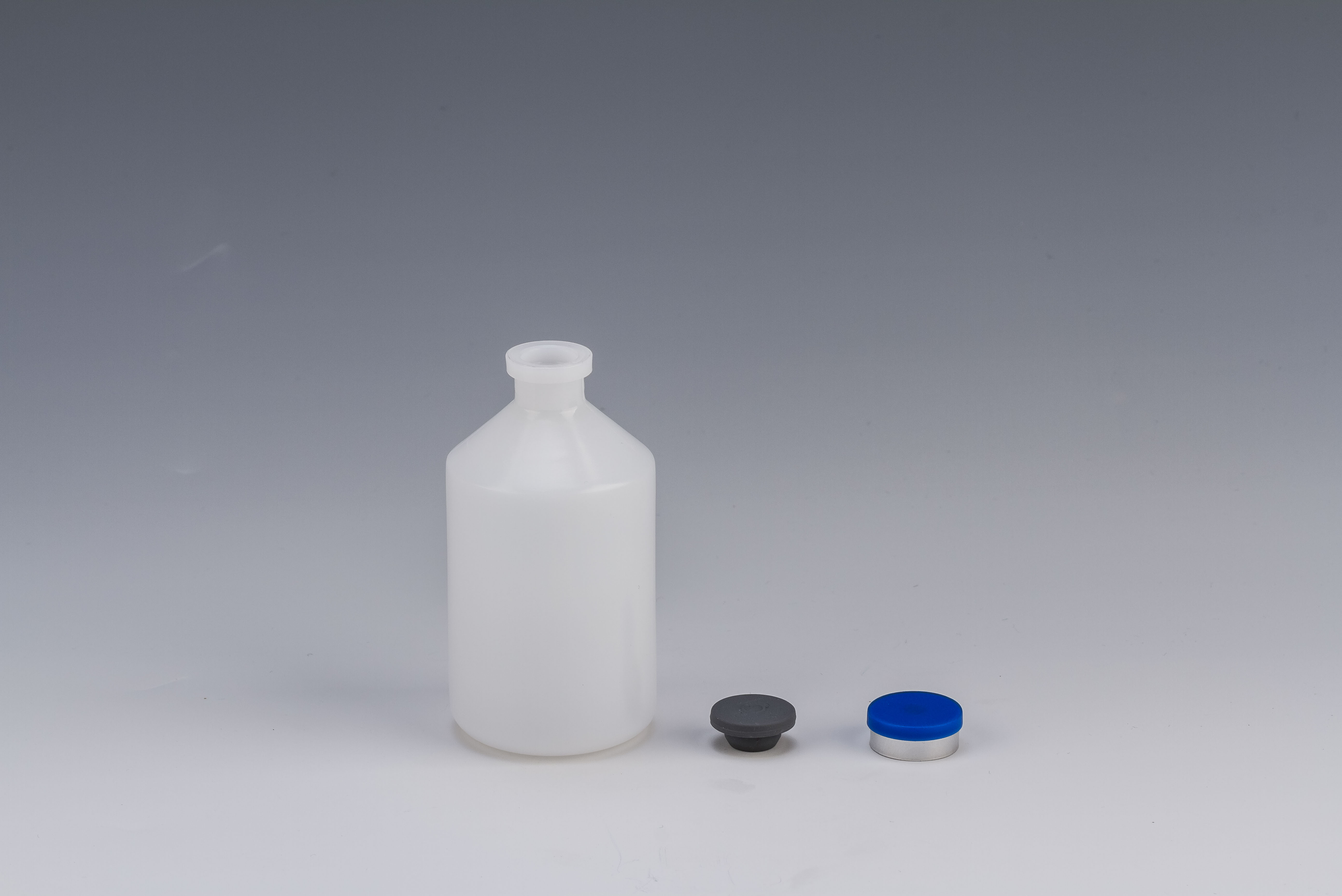 Application of extrusion blowing process in veterinary vaccine bottle