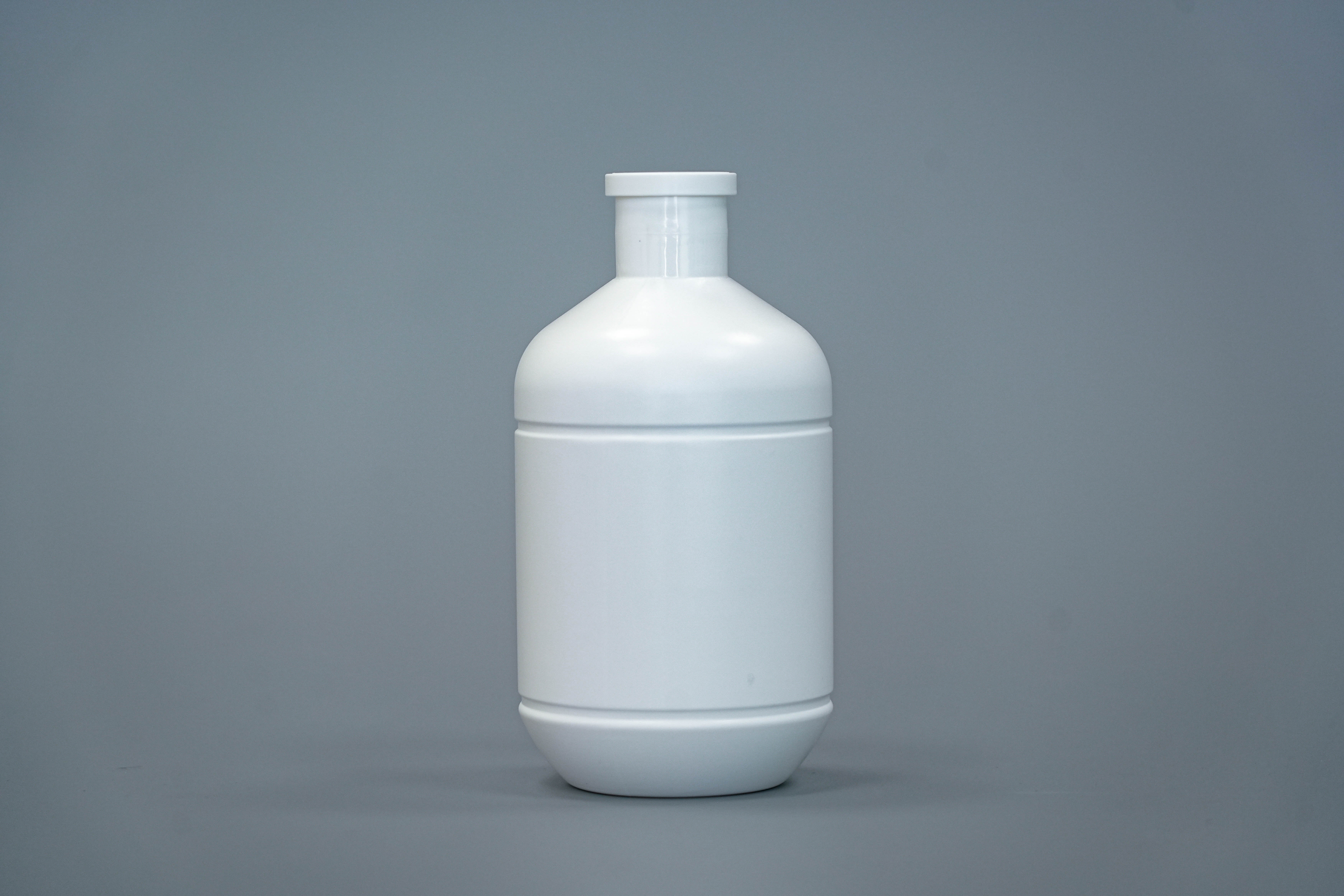 Design and Selection of Pet Vaccine Bottles