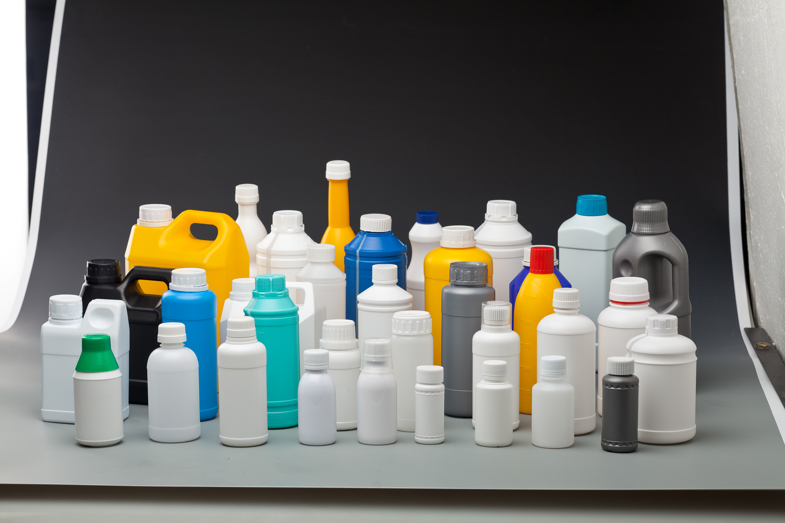 Mastering Veterinary Bottle Mold Design: 3 Critical Factors for Pharmaceutical-Grade Packaging